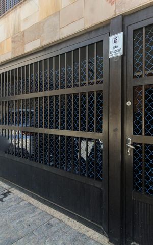 Casa à venda com 149m², 4 quartos e 2 vagas Casa à venda com 149m², 4 quartos e 2 vagasFachada