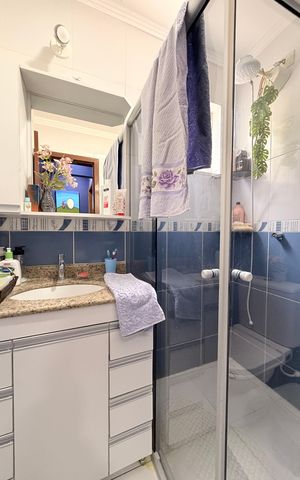 Casa de condomínio à venda com 111m², 3 quartos e 3 vagasBanheiro Social