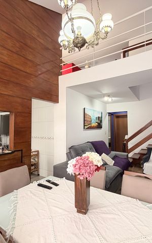 Casa de condomínio à venda com 111m², 3 quartos e 3 vagasSala
