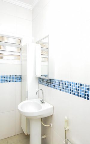 Casa à venda com 132m², 2 quartos e 2 vagasBanheiro da Edícula - Suíte