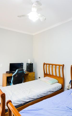 Casa à venda com 132m², 2 quartos e 2 vagasEdícula - Suíte