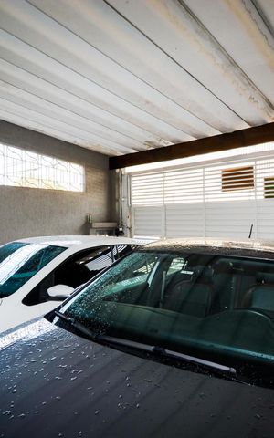 Casa à venda com 132m², 2 quartos e 2 vagasGaragem