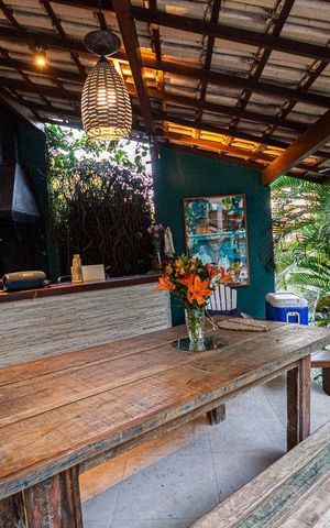 Casa à venda com 300m², 3 quartos e 4 vagas