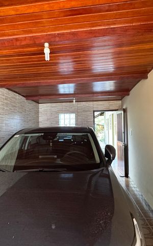 Casa à venda com 300m², 2 quartos e 2 vagas Casa à venda com 300m², 2 quartos e 2 vagasGaragem