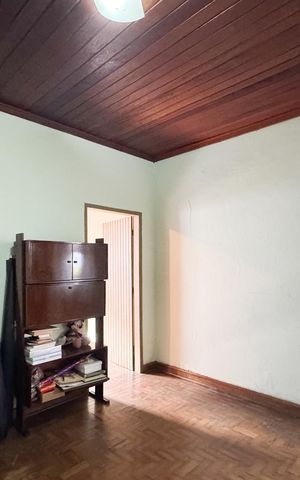 Casa à venda com 300m², 2 quartos e 2 vagas Casa à venda com 300m², 2 quartos e 2 vagasQuarto 2