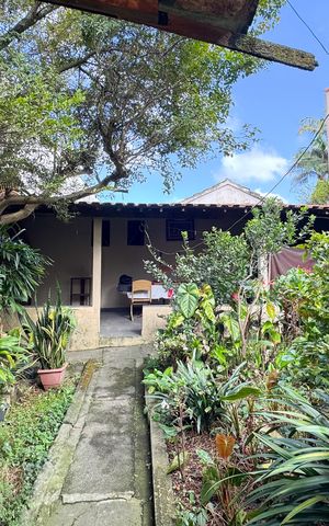 Casa à venda com 300m², 2 quartos e 2 vagas Casa à venda com 300m², 2 quartos e 2 vagasQuintal