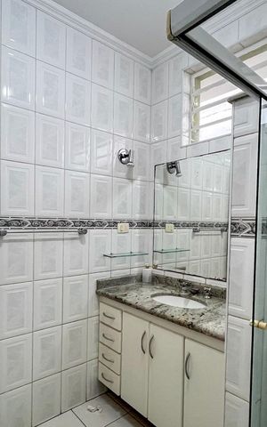 Casa à venda com 140m², 3 quartos e 2 vagas