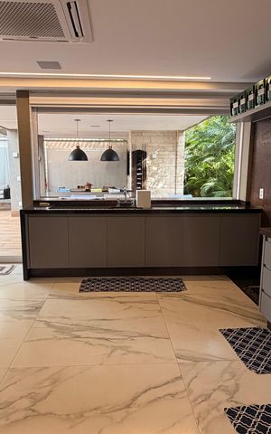 Casa de condomínio à venda com 510m², 5 quartos e 4 vagas Casa de condomínio à venda com 510m², 5 quartos e 4 vagasÁrea gourmet