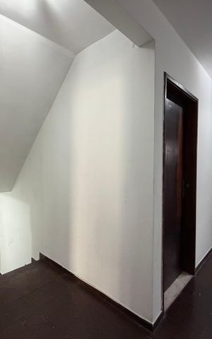 Casa à venda com 140m², 3 quartos e 1 vagaCorredor 