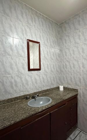 Casa à venda com 140m², 3 quartos e 1 vagaBanheiro da suíte 