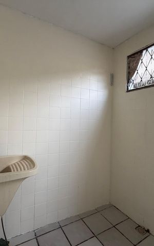 Casa à venda com 140m², 3 quartos e 1 vagaÁrea de serviço 