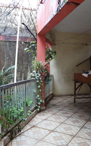 Casa à venda com 248m², 4 quartos e 2 vagasÁrea externa