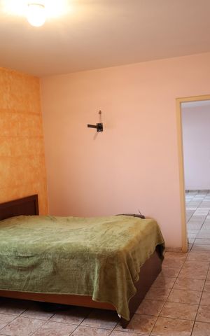Casa à venda com 248m², 4 quartos e 2 vagasSuíte