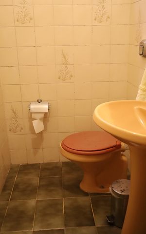 Casa à venda com 248m², 4 quartos e 2 vagasBanheiro