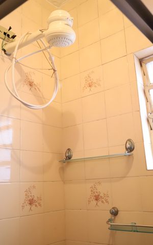 Casa à venda com 248m², 4 quartos e 2 vagasBanheiro