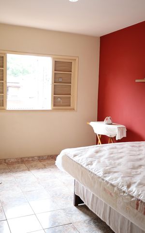 Casa à venda com 248m², 4 quartos e 2 vagasQuarto 1