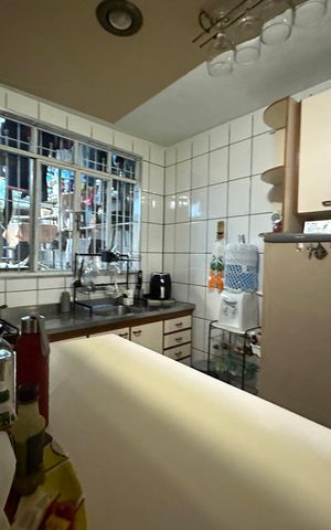 Casa à venda com 250m², 3 quartos e 2 vagas Casa à venda com 250m², 3 quartos e 2 vagasCozinha