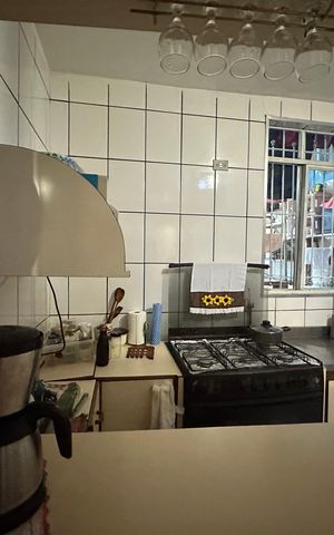 Casa à venda com 250m², 3 quartos e 2 vagas Casa à venda com 250m², 3 quartos e 2 vagasCozinha
