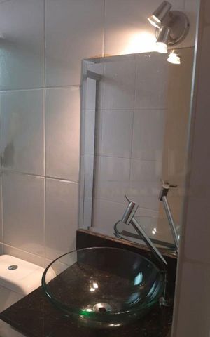 Casa à venda com 76m², 2 quartos e 1 vaga