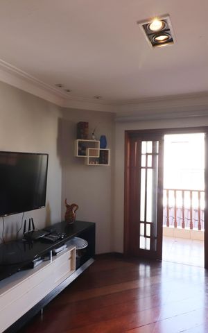 Casa à venda com 210m², 3 quartos e 4 vagasSala 2