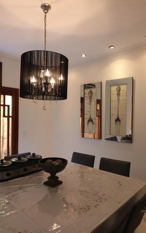Casa à venda com 210m², 3 quartos e 4 vagasCopa 