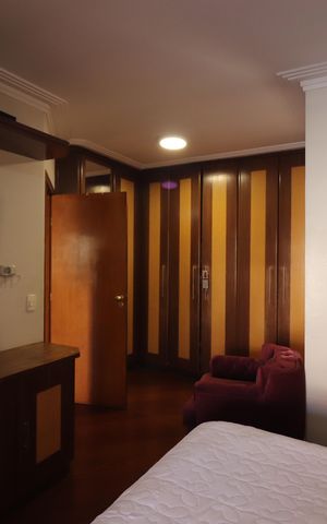 Casa à venda com 210m², 3 quartos e 4 vagasQuarto 1 - Suíte
