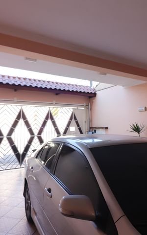 Casa à venda com 210m², 3 quartos e 4 vagasGaragem