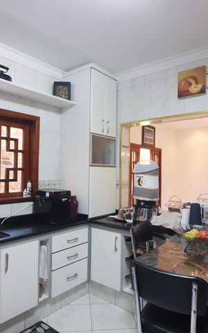 Casa à venda com 210m², 3 quartos e 4 vagasCozinha 