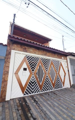Casa à venda com 210m², 3 quartos e 4 vagasFachada