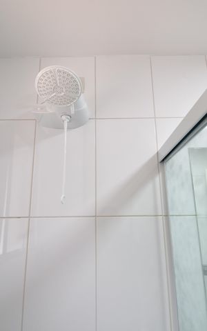 Casa de condomínio à venda com 155m², 3 quartos e 3 vagasBanheiro Suíte