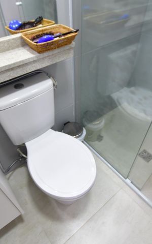 Casa de condomínio à venda com 155m², 3 quartos e 3 vagasBanheiro Social