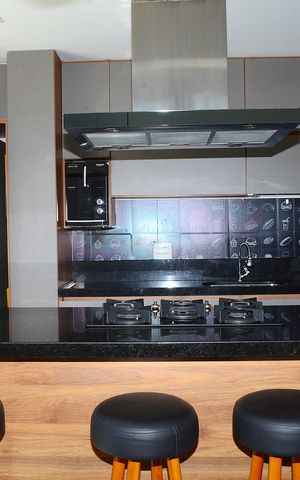 Apartamento à venda com 100m², 2 quartos e 2 vagas Apartamento à venda com 100m², 2 quartos e 2 vagasCozinha
