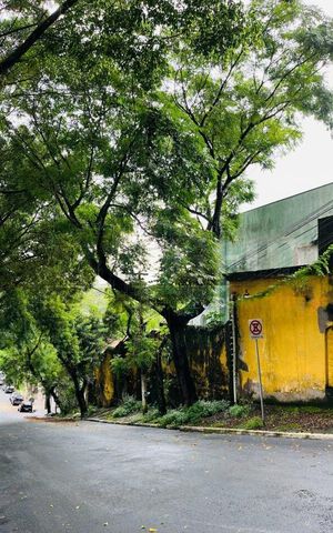 Casa à venda com 500m², 3 quartos e 8 vagas