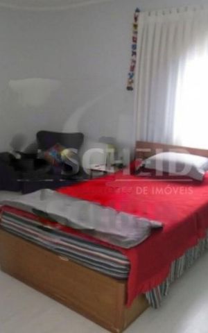 Casa à venda com 202m², 4 quartos e 4 vagas
