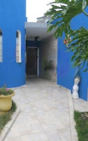 Casa à venda com 202m², 4 quartos e 4 vagas