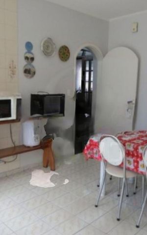 Casa à venda com 202m², 4 quartos e 4 vagas