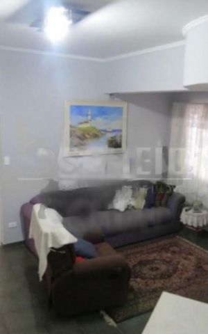 Casa à venda com 202m², 4 quartos e 4 vagas