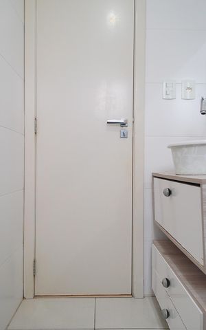 Apartamento à venda com 94m², 2 quartos e 2 vagasBanheiro da Suíte