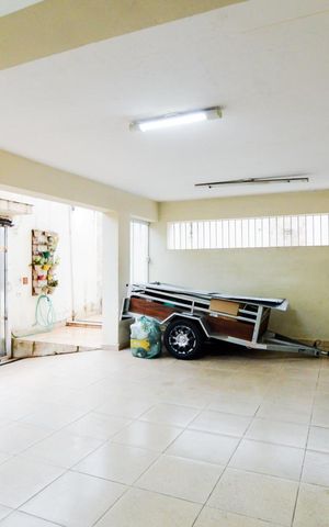 Casa à venda com 340m², 6 quartos e 4 vagasGaragem