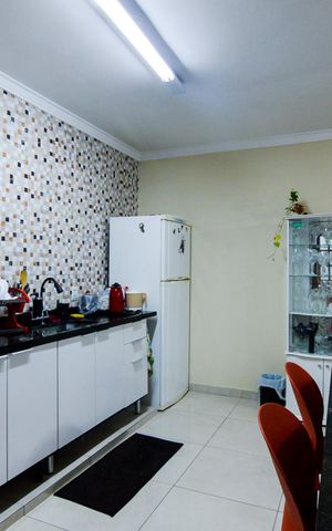 Casa à venda com 340m², 6 quartos e 4 vagasCasa 2 -Cozinha