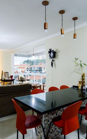 Casa à venda com 340m², 6 quartos e 4 vagasCasa 2 -Cozinha