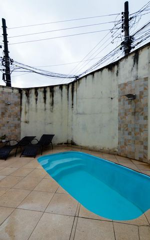 Casa à venda com 340m², 6 quartos e 4 vagasPiscina