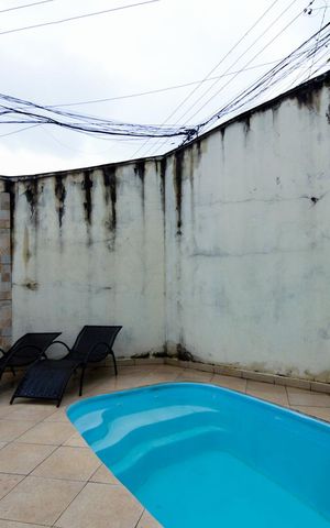 Casa à venda com 340m², 6 quartos e 4 vagasPiscina