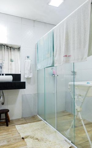 Casa à venda com 340m², 6 quartos e 4 vagasBanheiro social