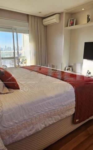 Apartamento à venda com 266m², 4 quartos e 4 vagas