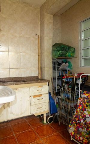 Casa à venda com 150m², 3 quartos e 2 vagas Casa à venda com 150m², 3 quartos e 2 vagasÁrea de Serviço 3
