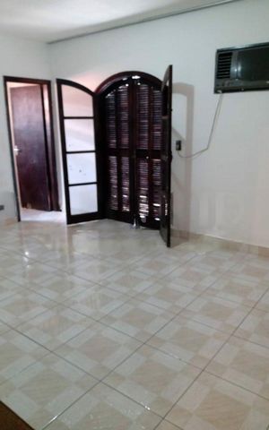 Casa à venda com 168m², 3 quartos e 3 vagas