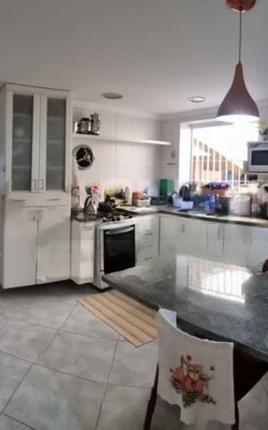 Casa à venda com 135m², 3 quartos e 2 vagas