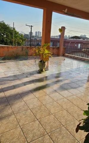 Casa à venda com 210m², 3 quartos e 3 vagas