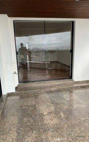 Apartamento à venda com 309m², 4 quartos e 4 vagas